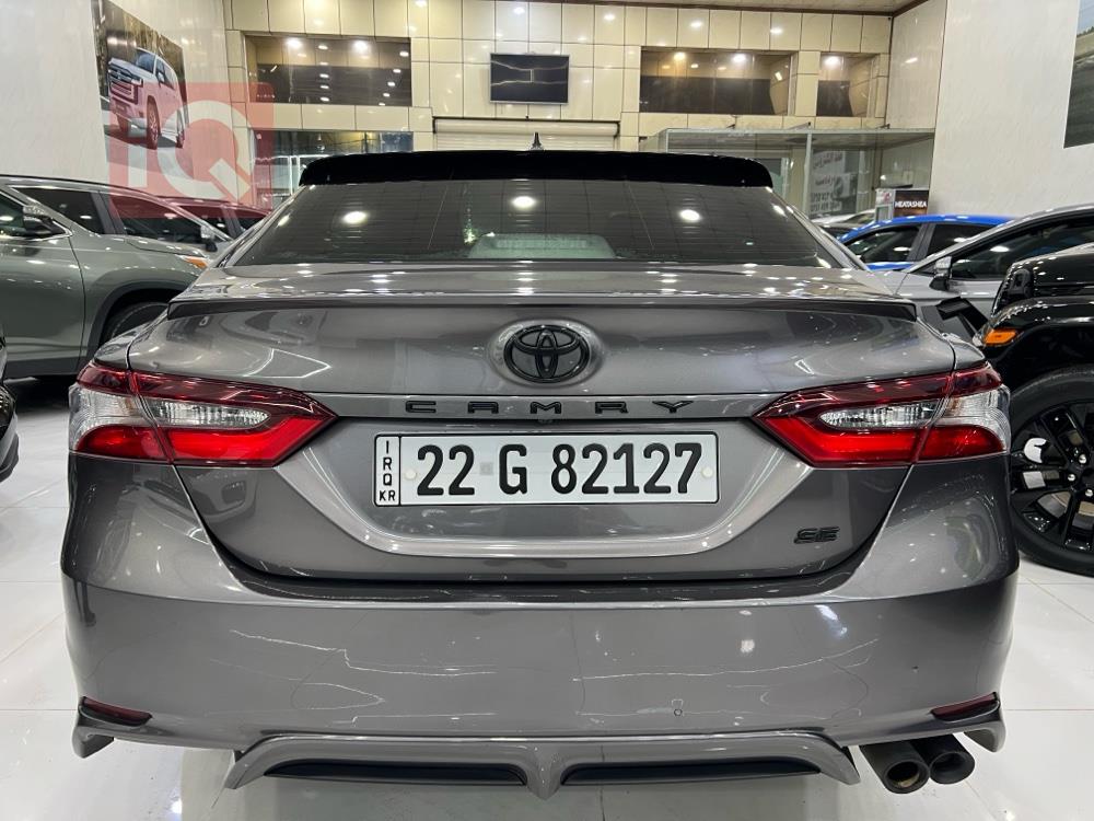 تۆیۆتا کامری